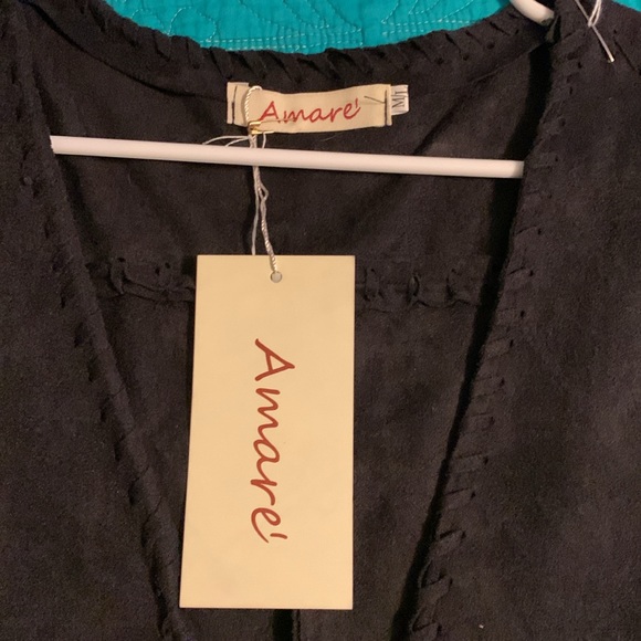 Amare Fringe Vest - Picture 2 of 4